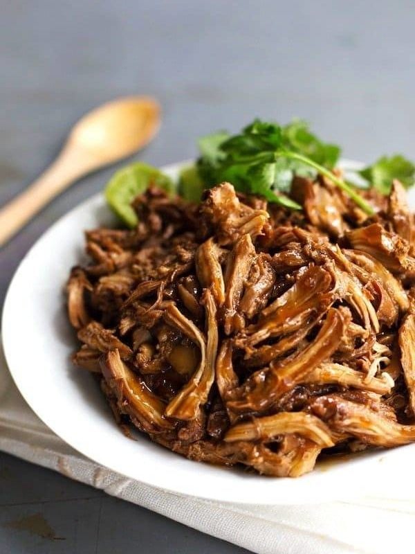 Honey Glazed Crockpot Chicken Adobo - simple pantry ingredients, hardly any hands-on time, 200 calories. | https://science-daily.online