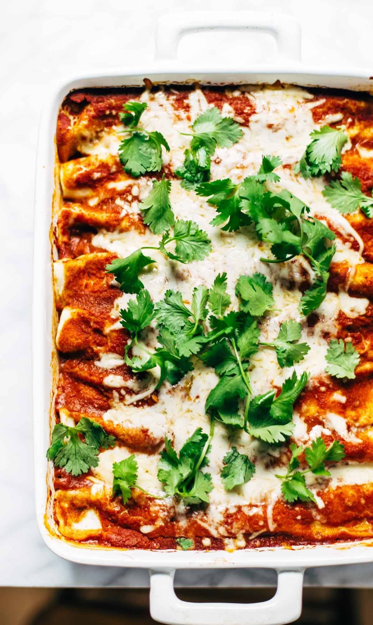 You won't believe how easy this recipe is! Comfort food meets REAL food with healthy, simple ingredients. SO deliciously good! | pinchofyum.com You won't believe how easy this recipe is! Comfort food meets REAL food with healthy, simple ingredients. SO deliciously good! | pinchofyum.com